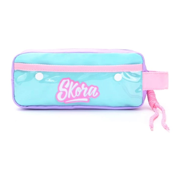 CARTUCHERA CON DOS BOLSILLOS Y TIRA THINK HAPPY LETTERING LUCKY 21X9X7 X1U (ESTAMPADO - UNIDAD) SKORA